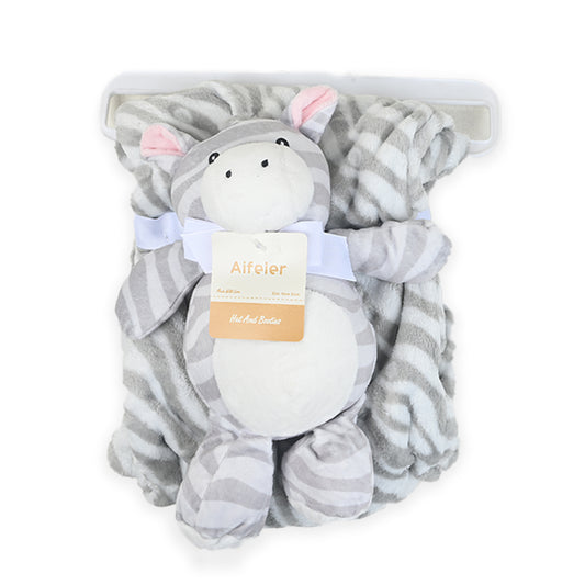 Giraffe Printed Blanket With Plush Toy