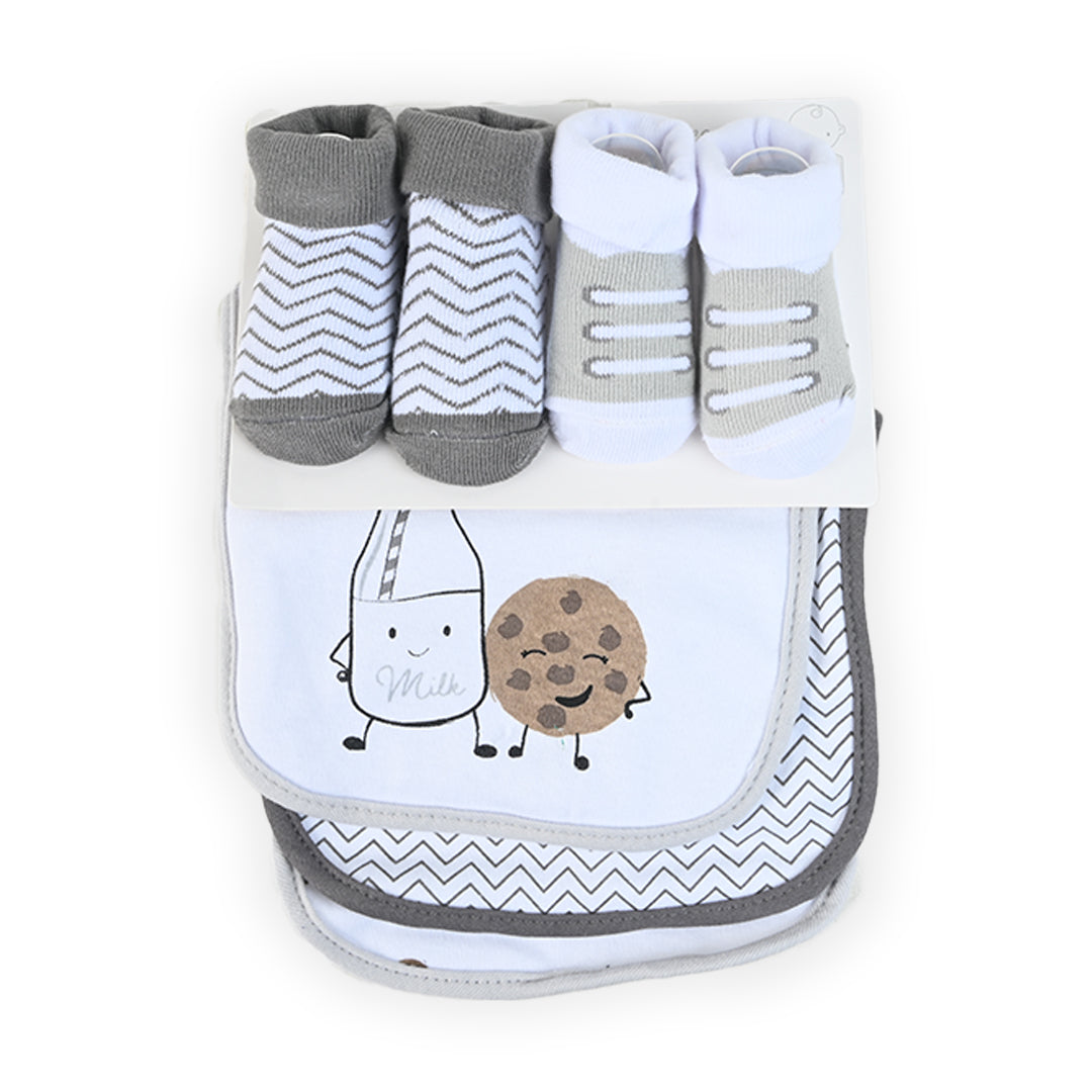 Milk & cookie 5 Piece Bib and Booty Set