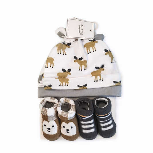 Moose 5 Piece Cap And Socks Gift Set